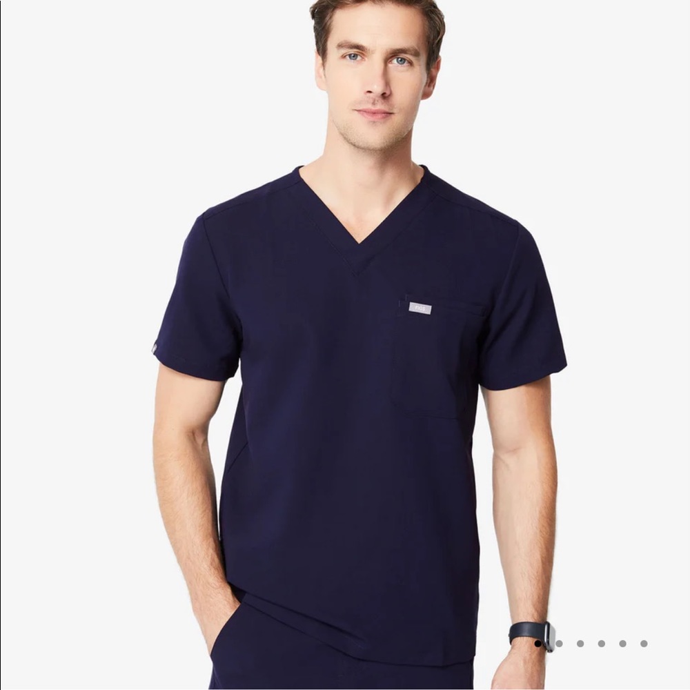 Figs Men’s Leon 3 Pocket Scrub Top